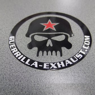 Guerrilla Skull sticker - rond