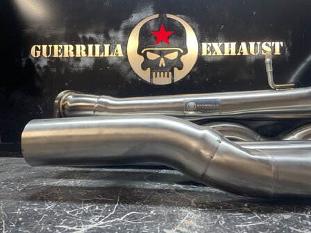 BMW M3/M4 F80/F82 equal length midpipe 