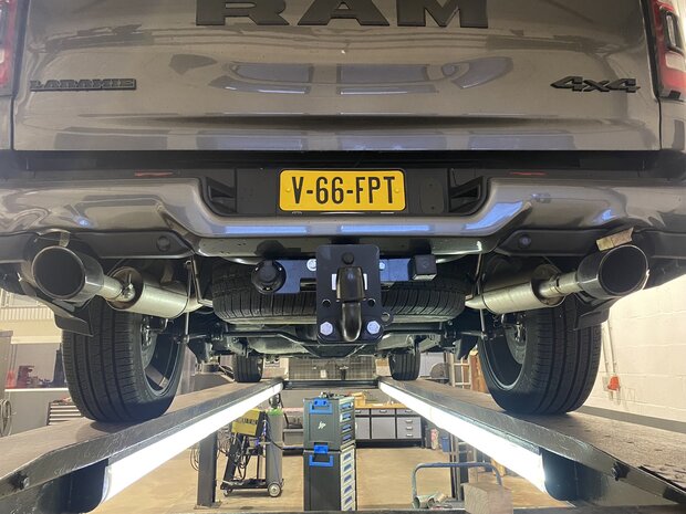 Guerrilla V-Series 2-in-1 Valved Muffler RAM 2019+, INCLUSIEF INSTALLATIE