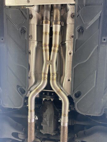 Mercedes Benz W204 C63 AMG 6.2L V8 2007-2015 Dual Guerrilla Bypass+X-Pipe Mid-section