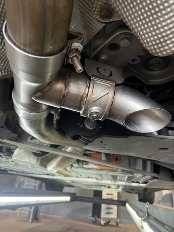 BMW 330E G20/G21 2019+ Guerrilla bypass