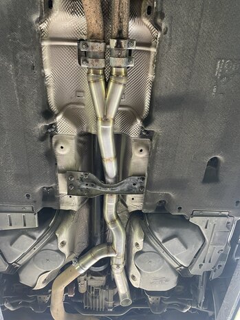 Audi RSQ3 2015-2016 Guerrilla Bypass & Mid Muffler Delete