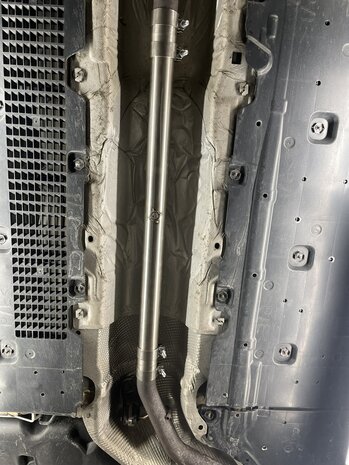 2015-2025 Renault Talisman 1.6&1.8 custom fit single Guerrilla Bypass +Middendemper delete, EXCLUSIEF INSTALLATIE