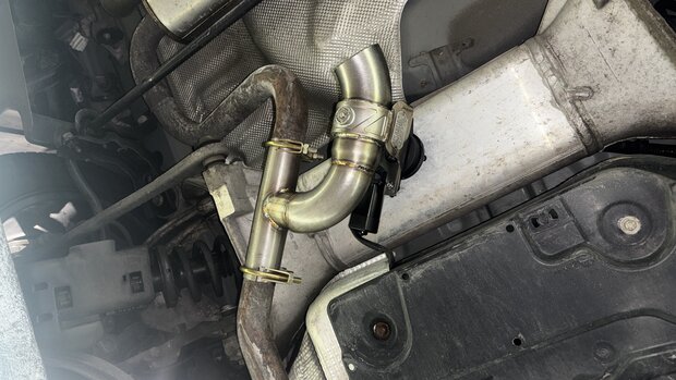 2018+ Peugeot 508 1.2 PureTech custom fit single Guerrilla Bypass +Middendemper delete, EXCLUSIEF INSTALLATIE